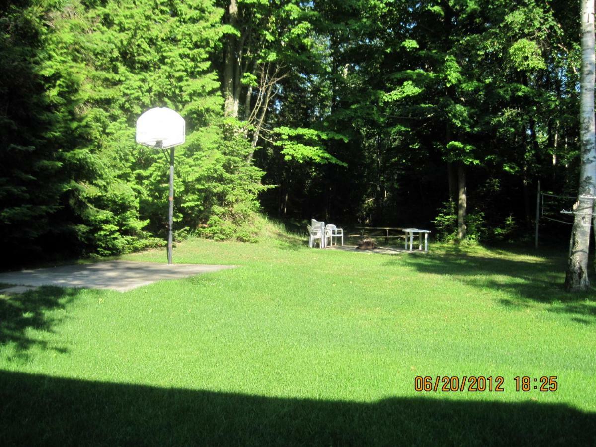Sunny Birch Cottages Sauble Beach Εξωτερικό φωτογραφία
